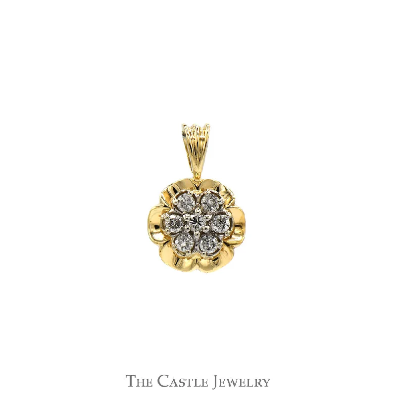 1/4cttw Round Diamond Cluster Pendant in 14k Yellow Gold Scalloped Mounting