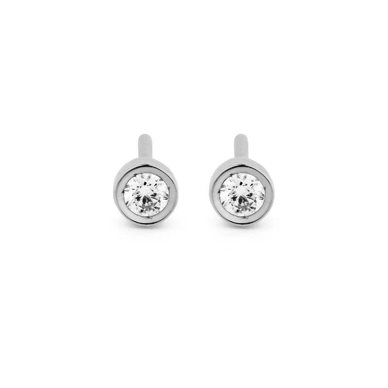 unique emerald green ring Flash 18K Whitegold Earrings w. Diamonds