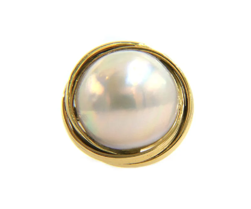 Vintage Bvlgari Mabe Pearl Cocktail Ring in 18K