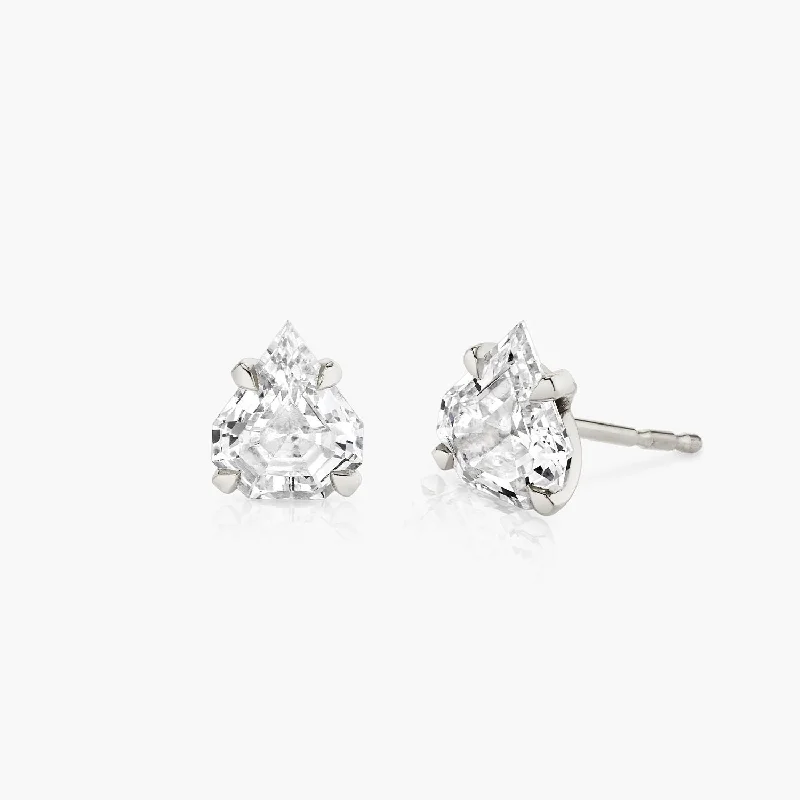 Iconic Shield 14K Whitegold Studs w. Lab-Grown Diamonds, 0.75 ct.