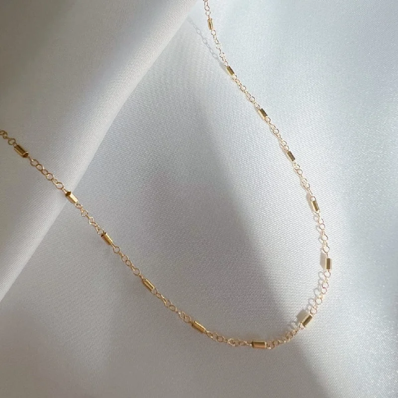 classic pearl choker necklace Jake Bar Cable Layering Chain Necklace Gold Filled