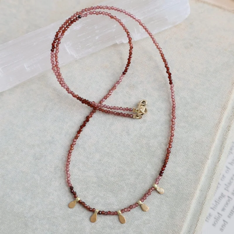vintage rose gold cameo pendant Beaded Ombre Rhodolite Garnet Necklace with 22k Leaves vintage rose gold cameo pendant Beaded Ombre Rhodolite Garnet Necklace with 22k Leaves
